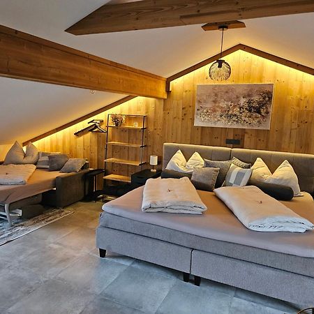דירות Guggenthal Bauernhof-Loft Edtgut מראה חיצוני תמונה