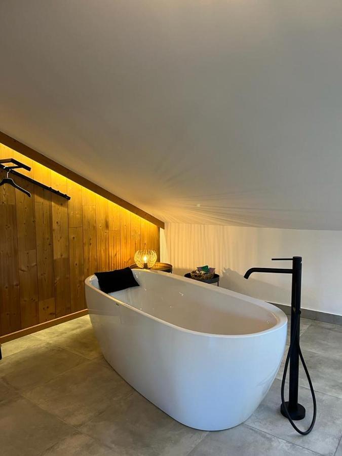 דירות Guggenthal Bauernhof-Loft Edtgut מראה חיצוני תמונה